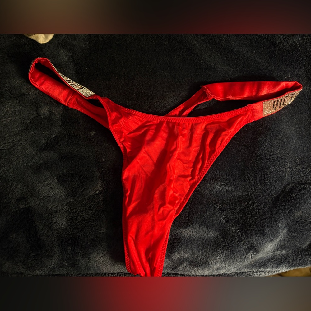NWT Victoria's Secret Bedazzled thong
